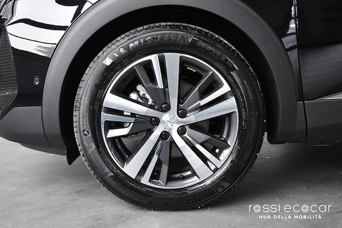 PEUGEOT 3008 BLUEHDI ALLURE AT8