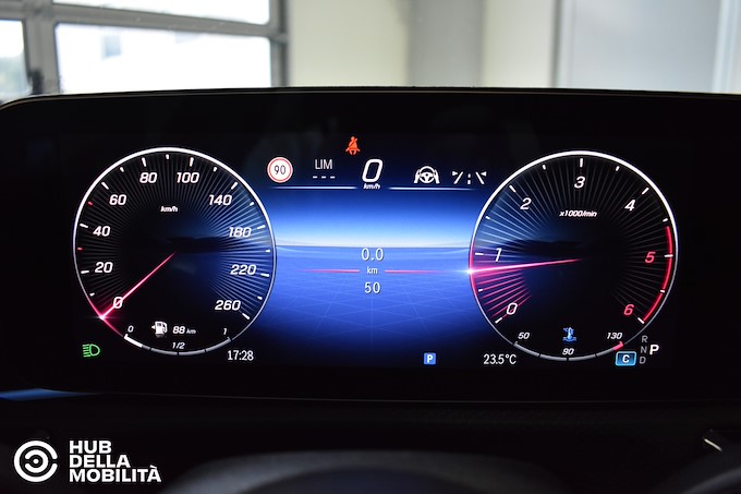 A 180 D AMG LINE ADVANCED PLUS