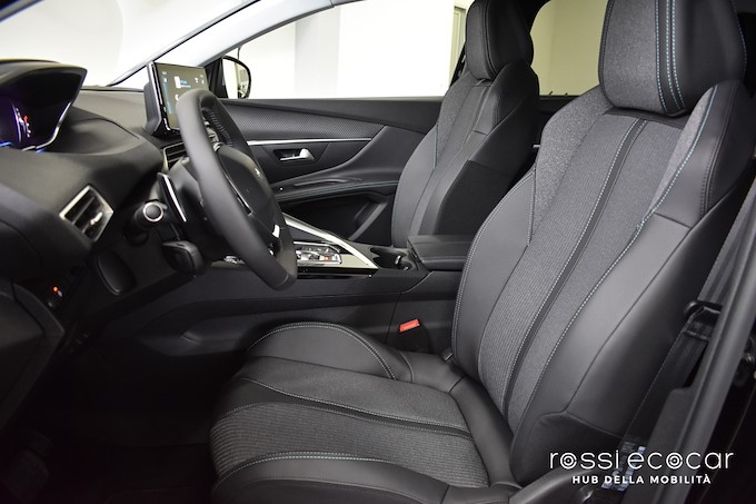 PEUGEOT 5008 BLUEHDI ALLURE AT8 130 CV 7 POSTI