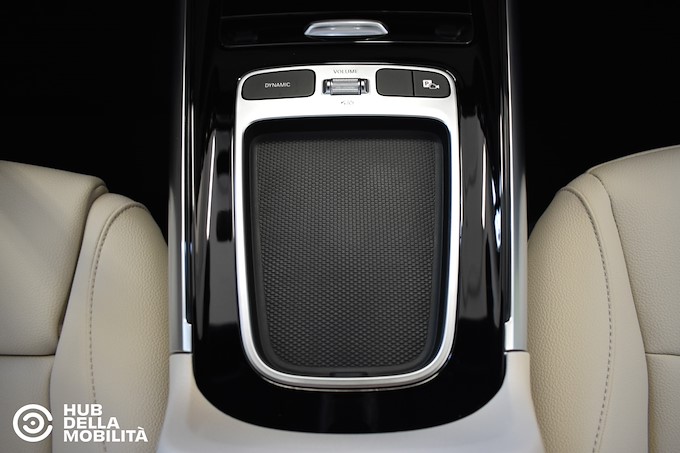 MERCEDES GLA 180 D AUT. BUSINESS EXTRA