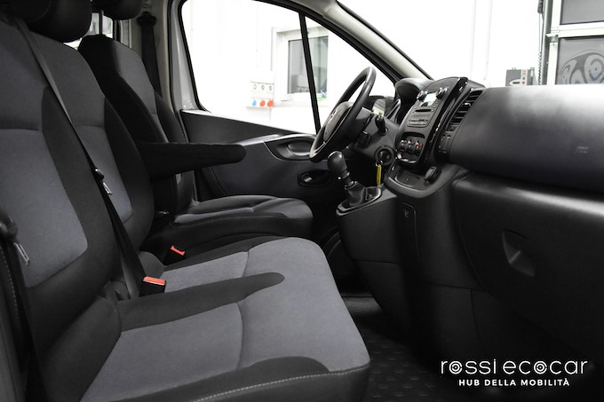 OPEL VIVARO 1.6 BiTurbo 6 POSTI