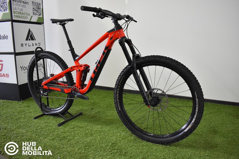 TREK SLASH 7